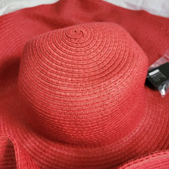 NEW Assqi Hat Red Straw Style Women's Wide Brim w/strap NWT - Picture 3 of 6